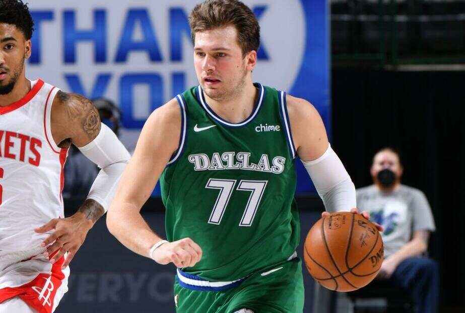 风云突变达拉斯独行侠冲刺阶段门线救险，德甲版图或变，球迷炸锅，训练强度明显提升(西甲升级球队)