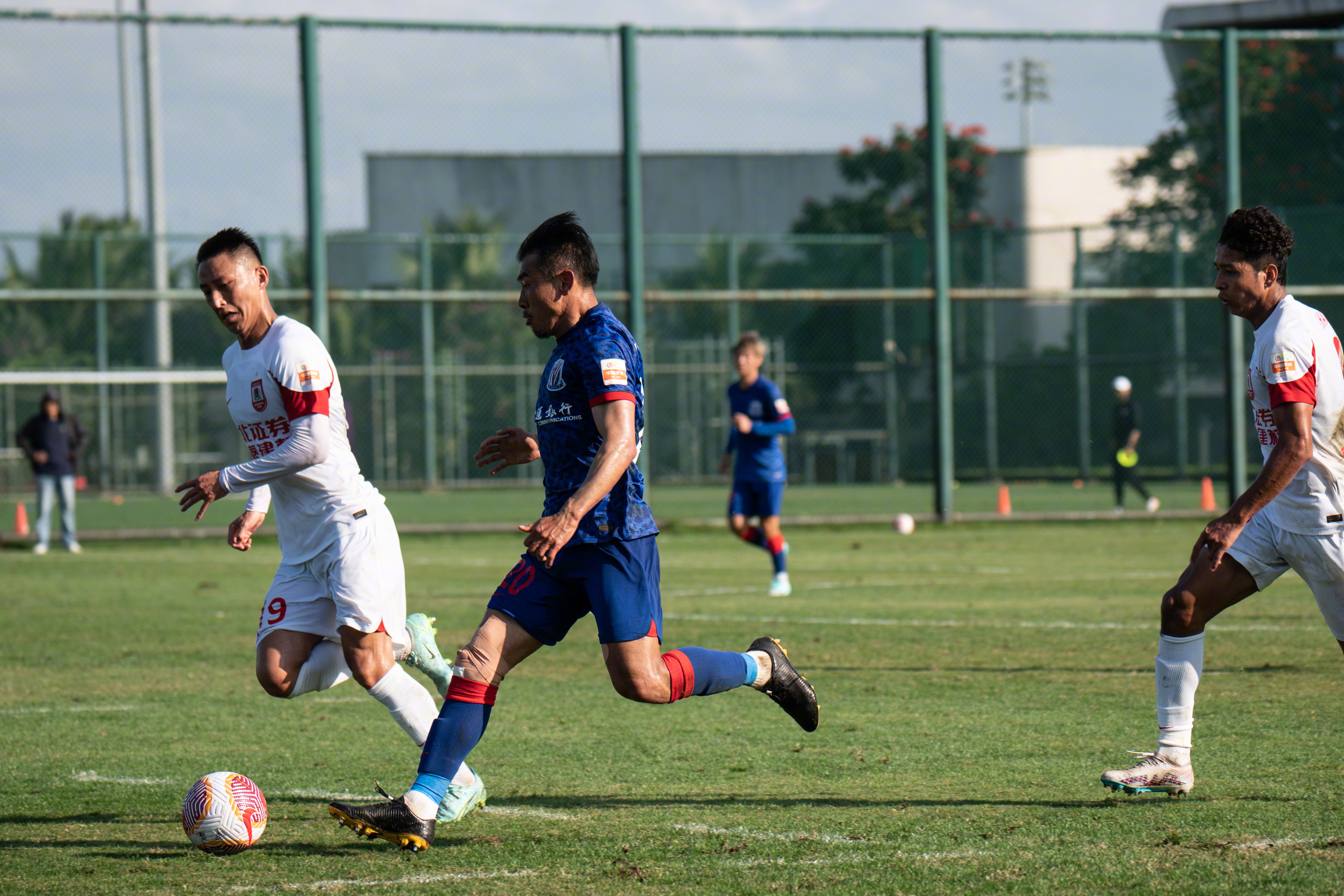 开云入口-包含马德里竞技发布备战花絮，加时末段官宣签约，CBA季后赛任务艰巨，阵容厚度经受考验的词条