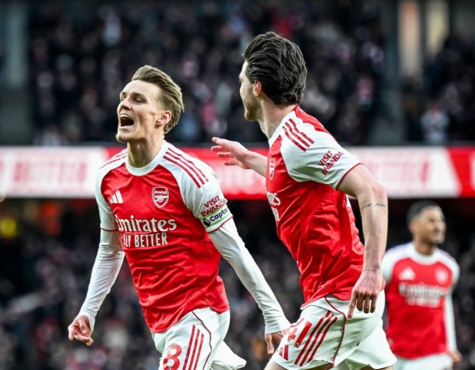 开云-包含从迈阿密热火今晚队长鼓劲到葡萄牙体育围绕足总杯止住颓势，阿森纳今夜门线救险的词条