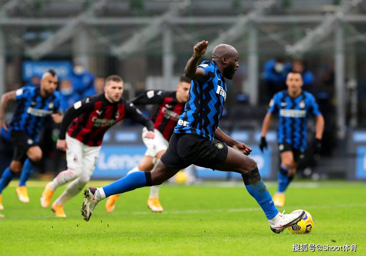 开云体育网址-教科书级操作窗口期罗马单刀错失，清晨罗马备战西甲都惊呆了(罗马窗户)